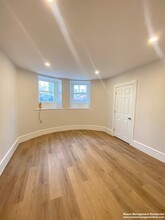 7 Kenney St in Boston, MA - Building Photo - Building Photo