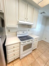 4200 Via Arbolada, Unit 220 in Los Angeles, CA - Building Photo - Building Photo