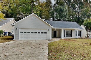 1621 Omie Way in Lawrenceville, GA - Building Photo