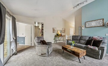 646 S Joplin St in Aurora, CO - Building Photo - Building Photo