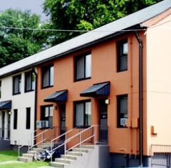 Johnson Court in Bristol, VA - Foto de edificio