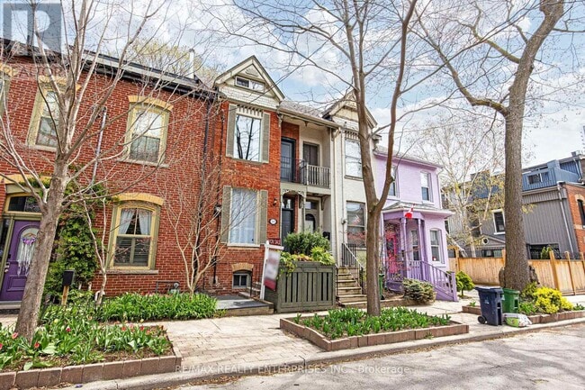 property at 5 A Sword St