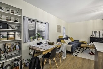 527 Broadhead Av in Ottawa, ON - Building Photo - Building Photo