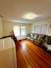 48 Flynt St in Quincy, MA - Building Photo - Building Photo