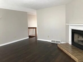 3 Burberry Ct in Merrimack, NH - Building Photo - Building Photo