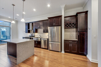1247 W Madison St in Chicago, IL - Building Photo - Building Photo