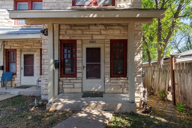 1214 E 52nd St in Austin, TX - Building Photo - Building Photo