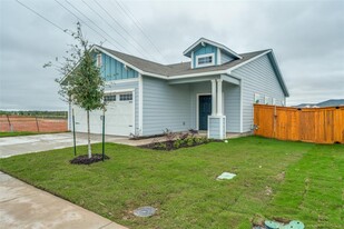 105 Shugart St in San Marcos, TX - Building Photo