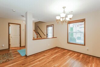 15640 60th Ave N in Plymouth, MN - Building Photo - Building Photo