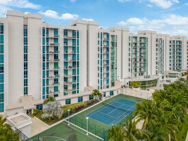 3029 NE 188th St, Unit 905 in Aventura, FL - Building Photo