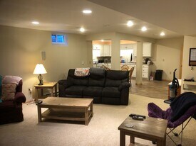 4012 Buckeye Way, Unit UWGB area apartment in Green Bay, WI - Building Photo