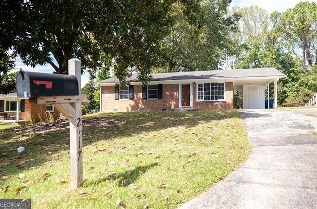 property at 2917 Cambridge Dr SW