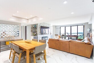 19500 Turnberry Way, Unit PH-C in Miami, FL - Foto de edificio - Building Photo