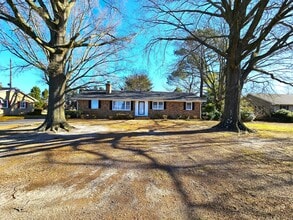 27820 Crooked Oak Ln in Salisbury, MD - Building Photo - Building Photo