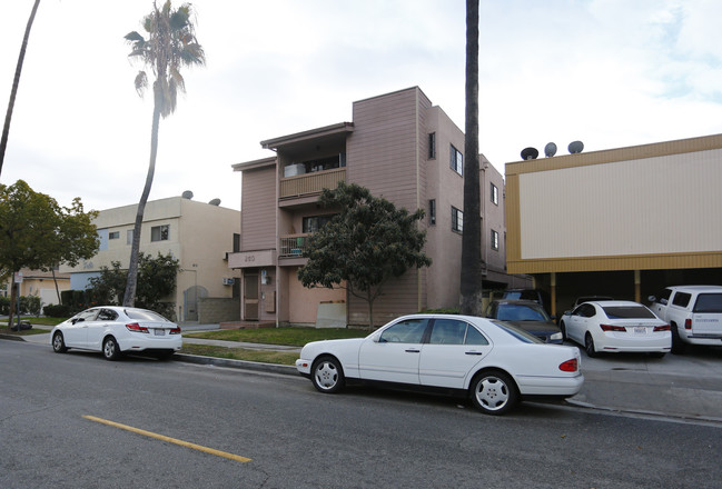 350 W Lomita Ave in Glendale, CA - Building Photo - Building Photo