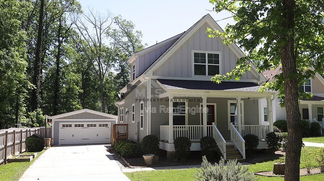 1724 Arrowhead Dr in Durham, NC - Building Photo - Building Photo