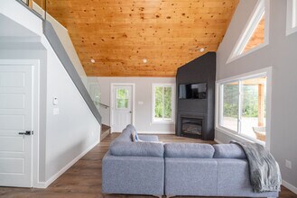 829 Chem. de la Chute in Pontiac, QC - Building Photo - Building Photo