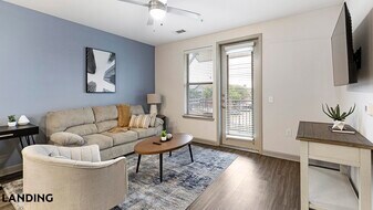 2800 NE Green Oaks Blvd, Unit 5308 in Grand Prairie, TX - Building Photo