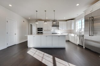 22 Silent Nest Wy in Franklin Lakes, NJ - Building Photo - Building Photo