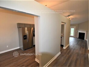 6804 Thistle Down Dr in Harrisburg, NC - Foto de edificio - Building Photo