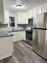 80 Gladstone St, Unit 1 in Cranston, RI - Building Photo - Building Photo