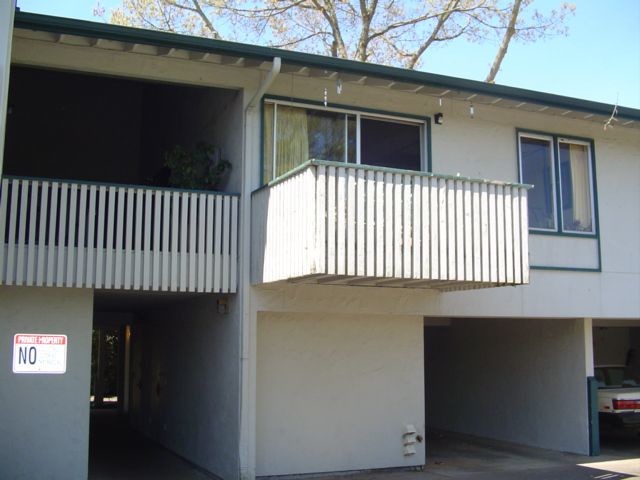 802 N 3rd Pl in Springfield, OR - Building Photo - Building Photo