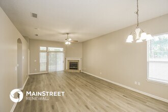 10813 Campus Heights Ln in Jacksonville, FL - Building Photo - Building Photo
