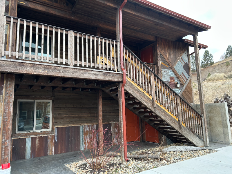 6248-6243 Three Needles Ln in Lolo, MT - Building Photo