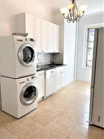 77 W 85th St in New York, NY - Building Photo