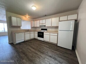 405 Timberlake Trail in Jacksonville, NC - Building Photo - Building Photo
