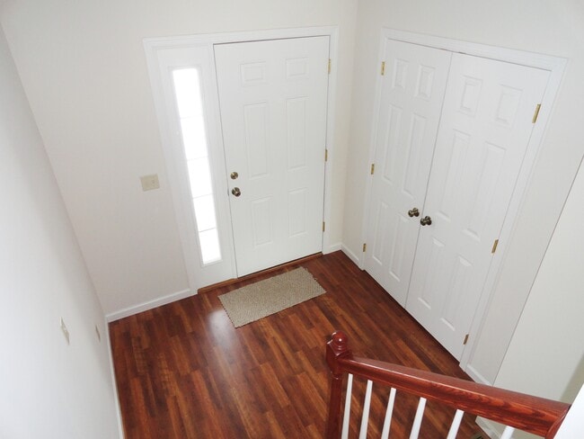 105 Mount Olive Ln in Ephrata, PA - Foto de edificio - Building Photo