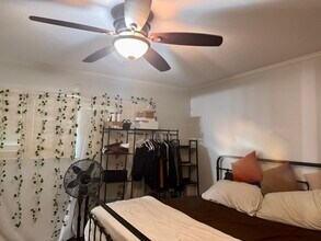 4406 Glencannon St in Bakersfield, CA - Building Photo - Building Photo