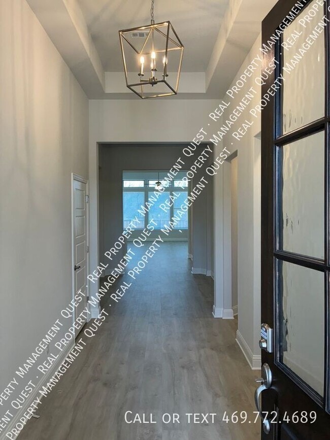 1862 Silver Birch Rd in Waxahachie, TX - Foto de edificio - Building Photo