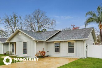 2248 Felucca Dr in Middleburg, FL - Foto de edificio - Building Photo