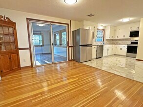 37 New Haven St in Boston, MA - Building Photo - Building Photo