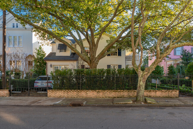 45 S Battery St in Charleston, SC - Foto de edificio - Building Photo