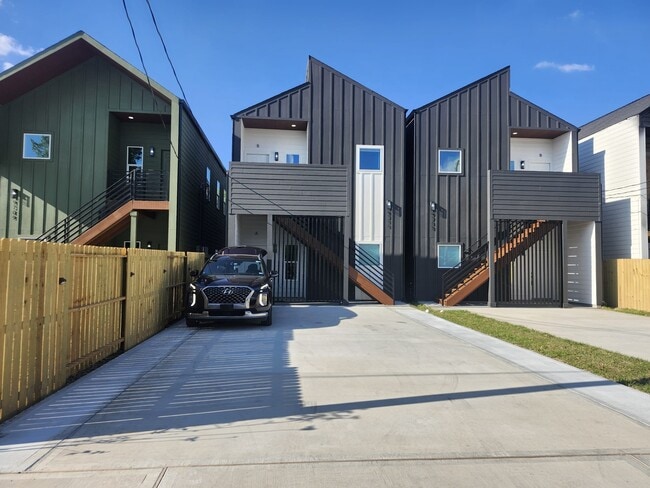 9711 Cargill St in Houston, TX - Building Photo - Building Photo