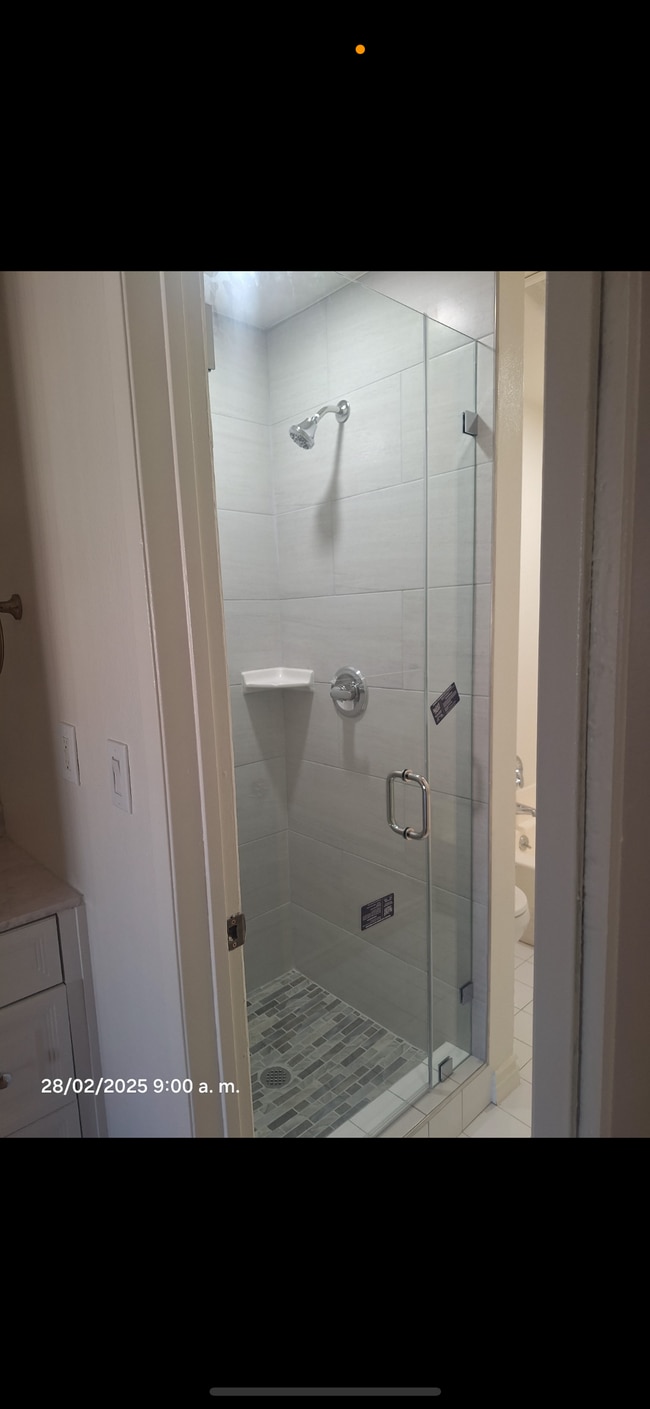 5334 Lindley Ave, Unit EncinoCondo in Encino, CA - Building Photo - Building Photo