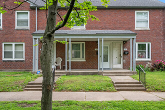 1783 Algonquin Pkwy in Louisville, KY - Building Photo - Building Photo