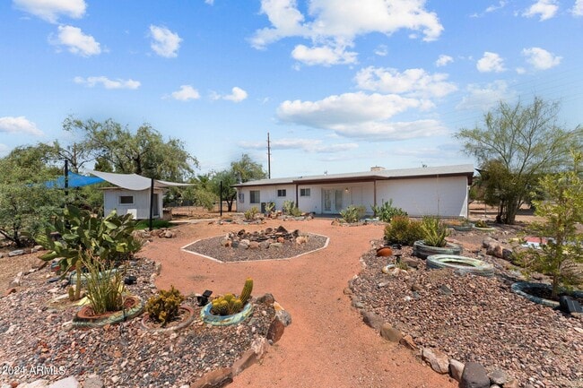 property at 3329 E Greenway Ln
