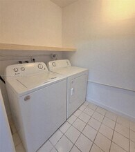 250 NE 51st St in Fort Lauderdale, FL - Building Photo - Building Photo