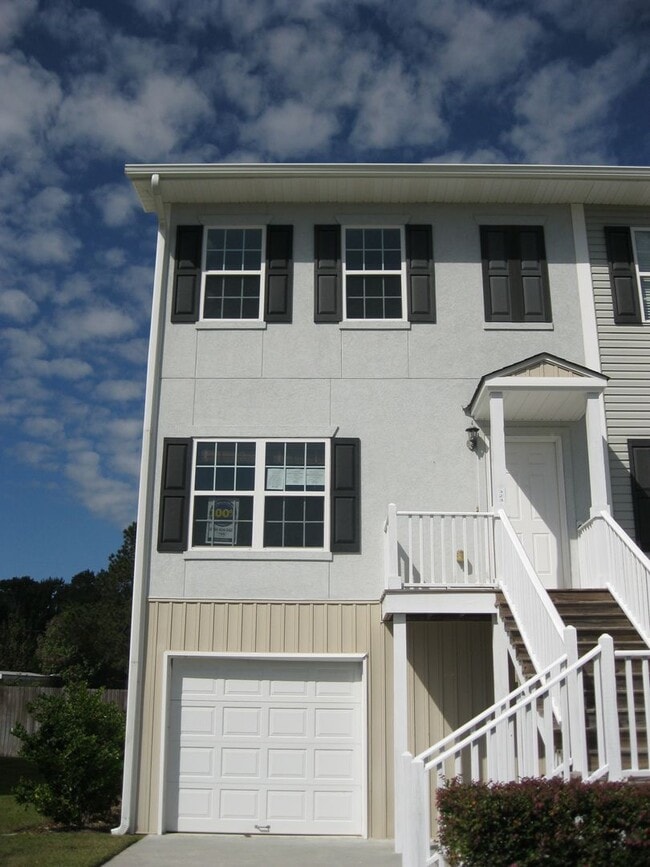 property at 323 Laurel Oak Ln