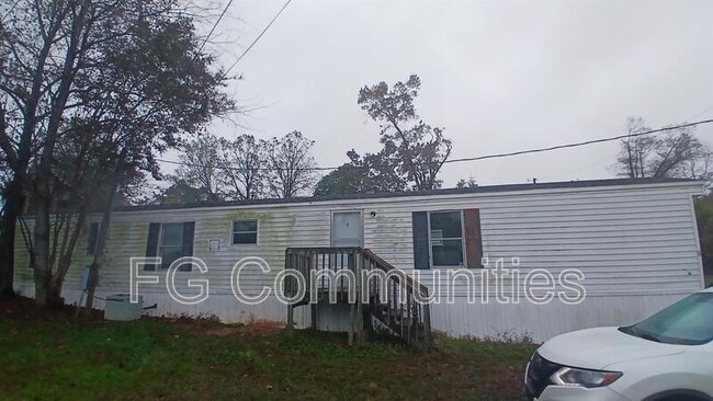 2155 White Pine M H P Rd in Granite Falls, NC - Building Photo - Building Photo