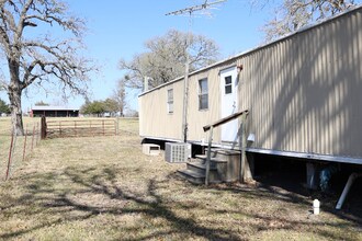 6767 FM 3090 in Anderson, TX - Foto de edificio - Building Photo