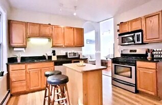 46 Middle St, Unit 3 in Boston, MA - Building Photo