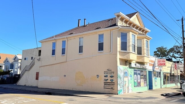 property at 1545 Lincoln Ave