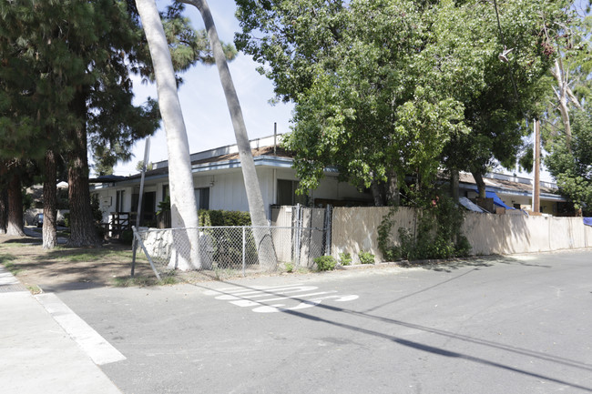 Greenhouse Apartments in Santa Ana, CA - Building Photo - Building Photo