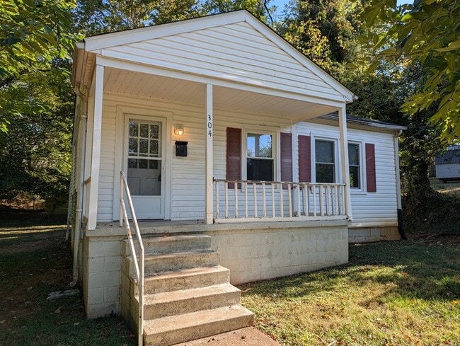 property at 304 Bay St