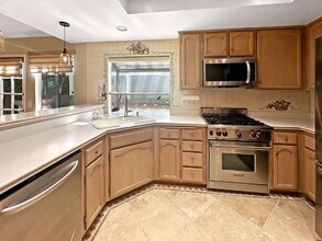 26356 Ivrea Pl in Santa Clarita, CA - Building Photo - Building Photo