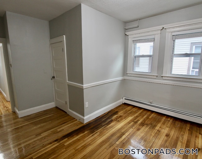 55 Estes St in Lynn, MA - Building Photo - Building Photo